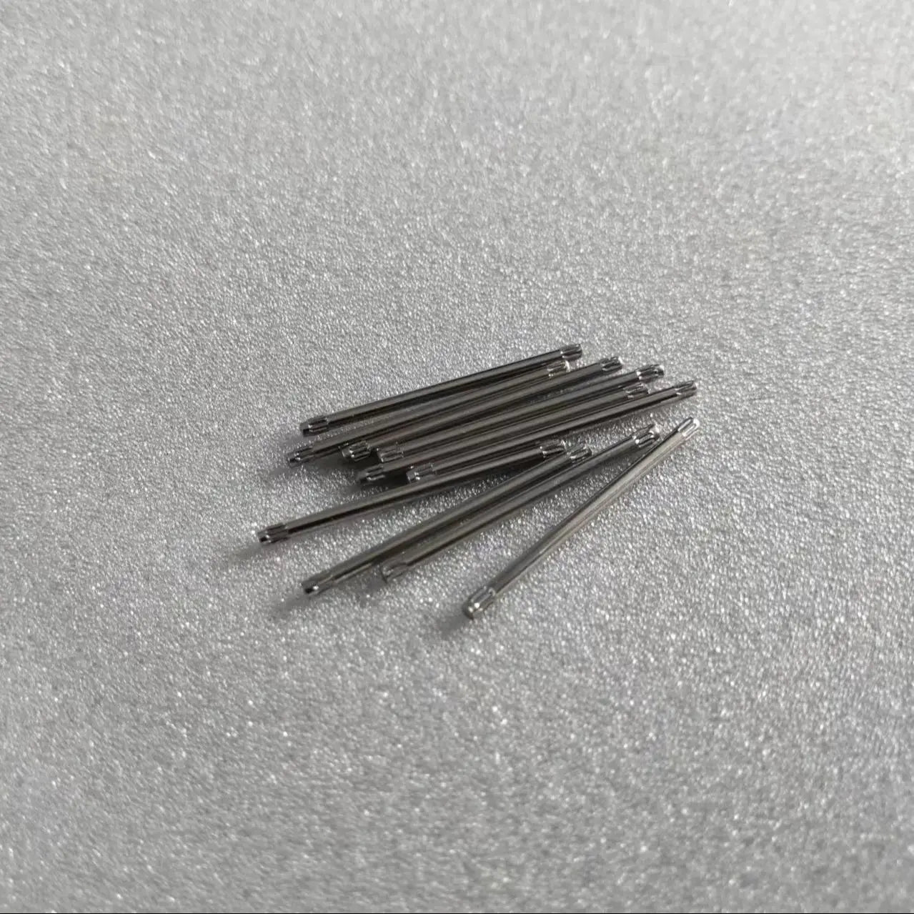 10PCS/bag 1.3mm Thick Stainless Steel Strap Pin Double Knurled Watch Bracelet Band Link Pin 19mm 24mm for Watch Strap W2160